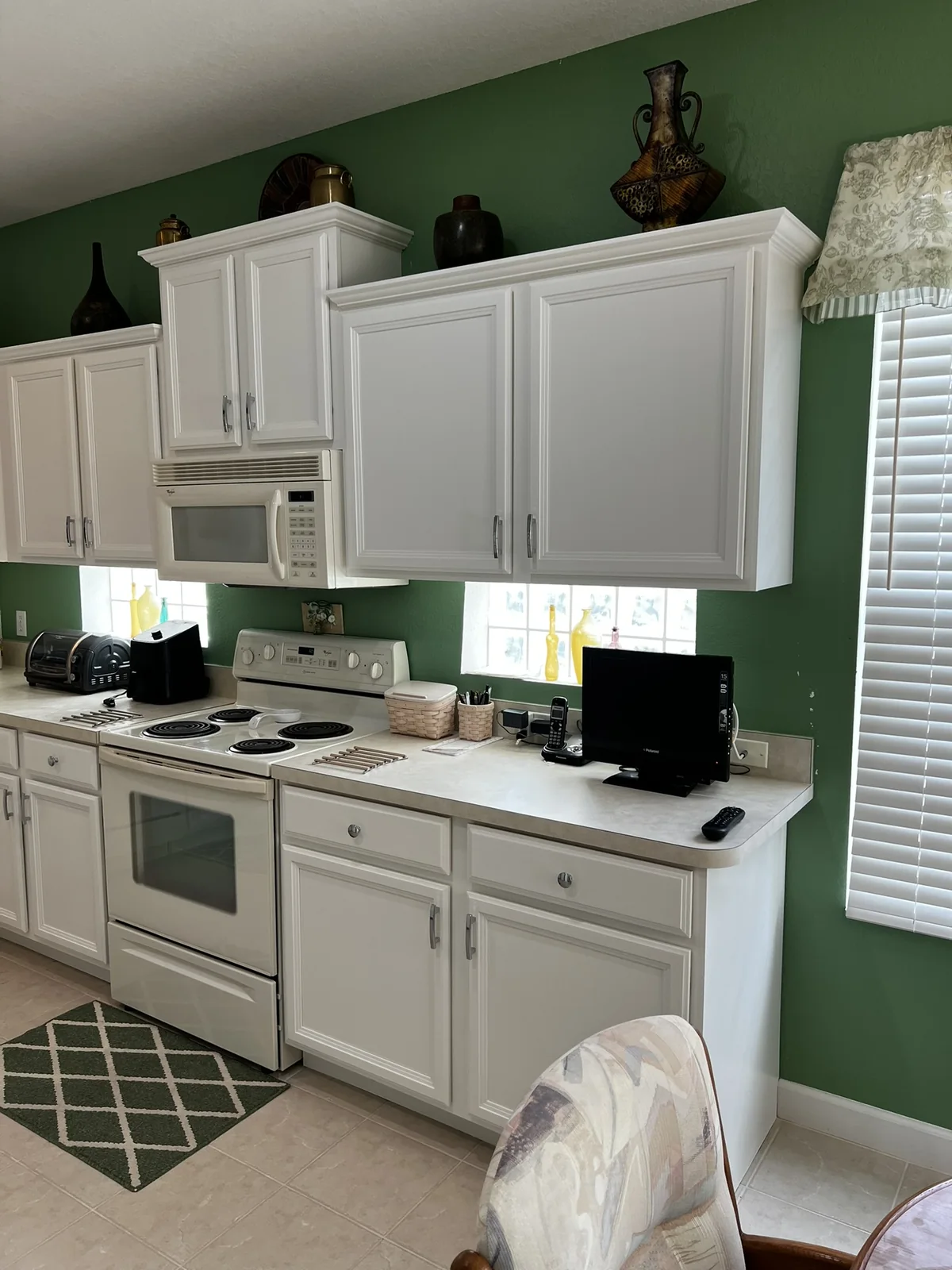 White painted kitchen cabinets