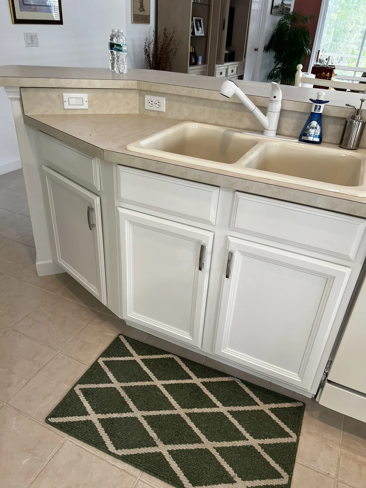 White painted kitchen cabinets