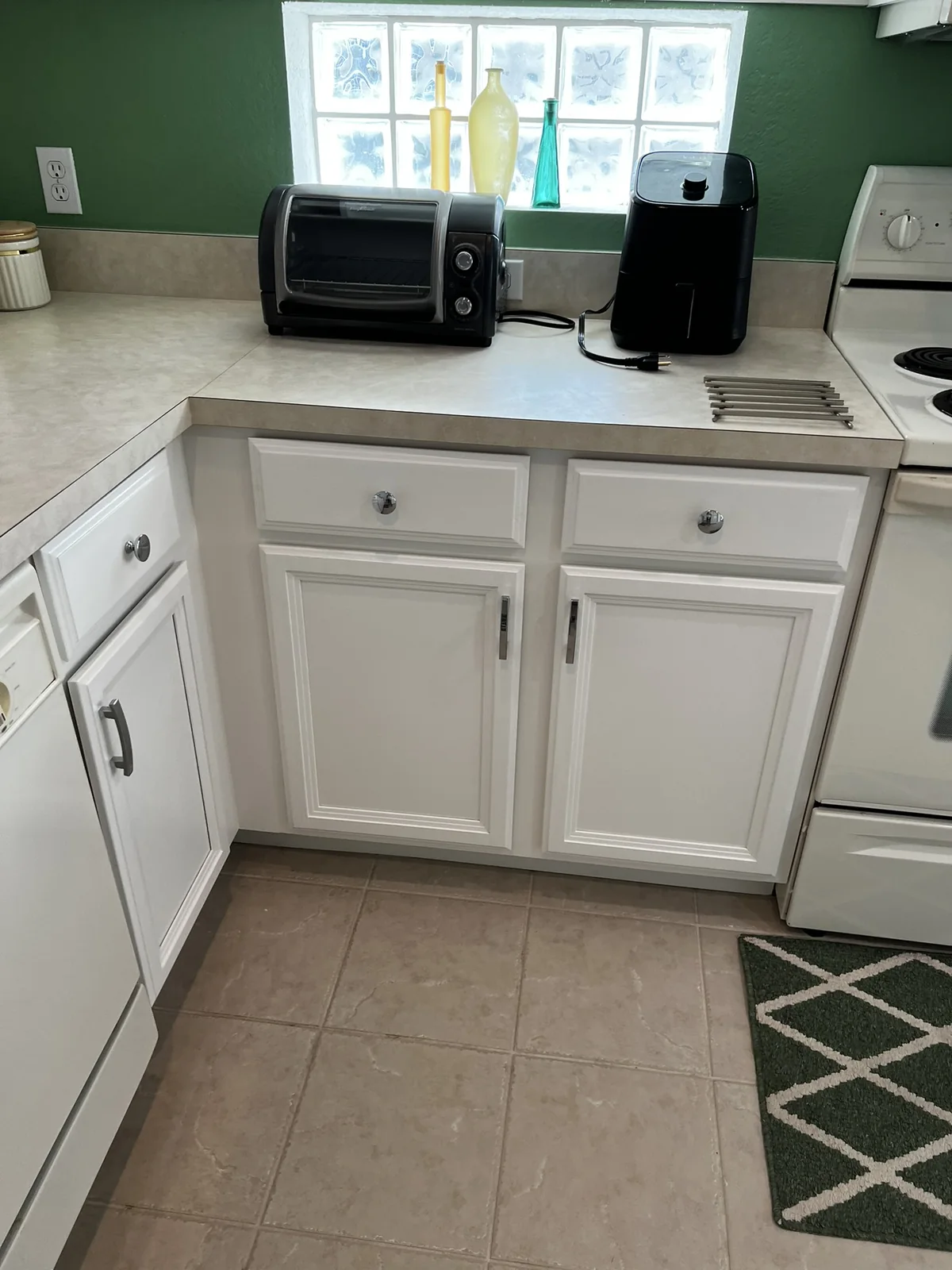 White painted kitchen cabinets